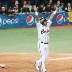 Eduardo Escobar obligó a un quinto juego con jonrón en el décimo. Fotos: Mauricio Hernández/Panorama