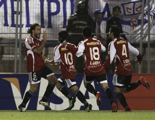 A pesar deñ gol de Bustamante, los rojos no pudieron celebrar el triunfo.