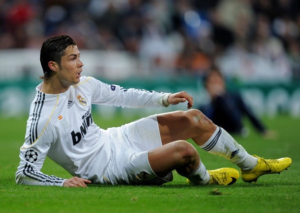 Cristiano Ronaldo no pudo llevar al Madrid a los cuartos de final.