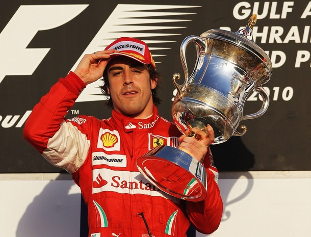 Fernando Alonso entró en la historia de la escudería al ganar en su debut.