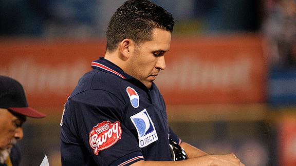 Manuel González ya recibió su número en las mayores.