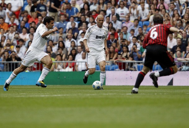 Luis Figo y Zinedine Zidane volvieron a vestir de blanco.