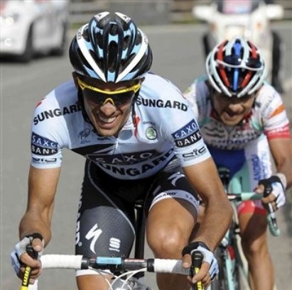 José Rujano terminó segundo en la etapa detrás de Contador.