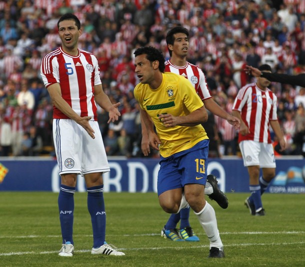 Fred rescató un punto para Brasil justo al final y privó a Paraguay del triunfo.