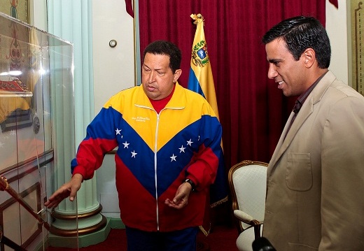 Hugo Chávez se reunió con el DT de la vinotinto César Farías.