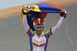 Angie González se impuso en la prueba más completa.