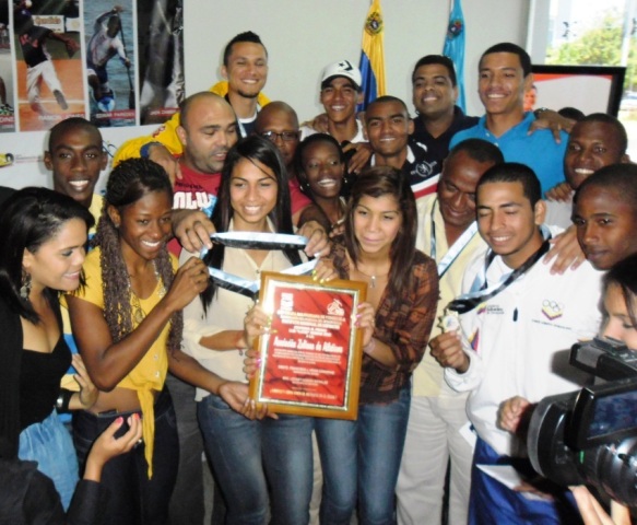 El atletismo zuliano arrasó con el premio Luis "Lucho" Moreno. Foto: Prensa Irdez.
