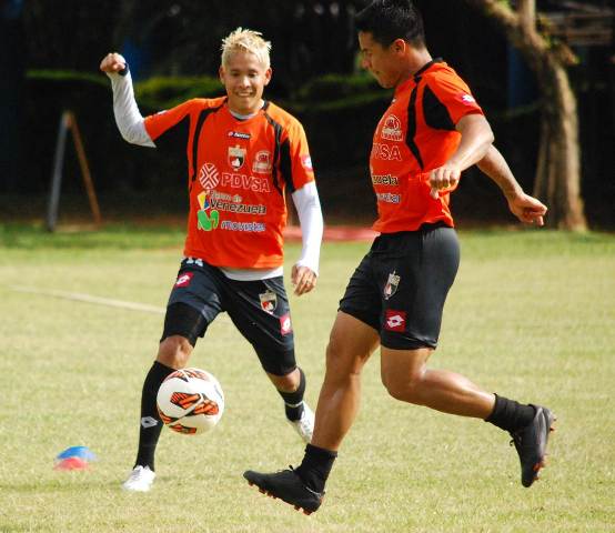 El club larense se enfrenta al histório equipo paraguayo. Foto: Prensa CD Lara.