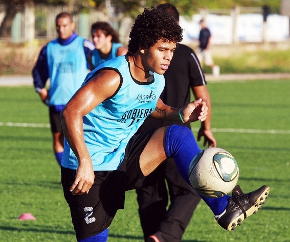 Héctor Noguera, lateral derecho, es la primera baja oficial del Zulia FC.