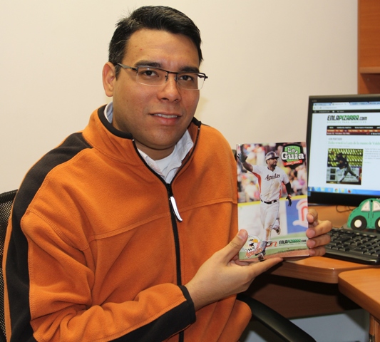 Gilberto González, Director y coordinador de La Guía 2013-2014. Foto: Elías Correa.