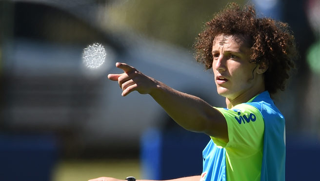 David Luiz-es duda-contra Chile por dolores de espalda.
